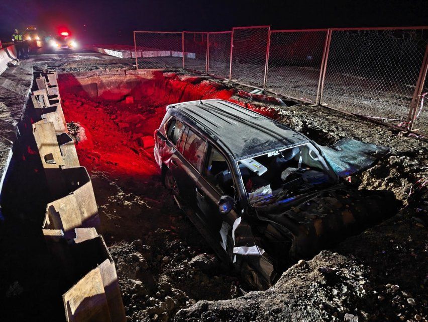 На трассе под Орлом «Лексус» провалился в котлован. Пострадали пять человек