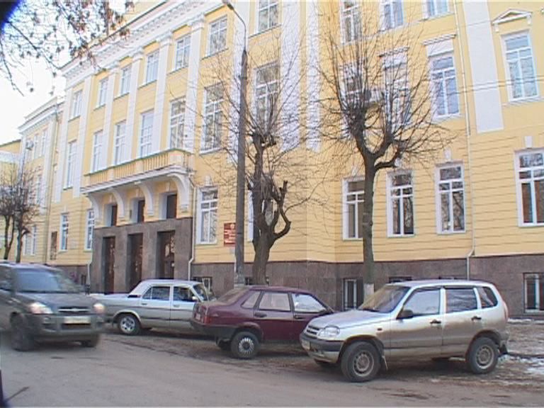 Декан экономического факультета погорела на взятках