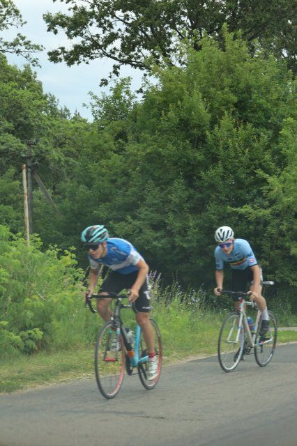 Под музыку серебряных спиц 