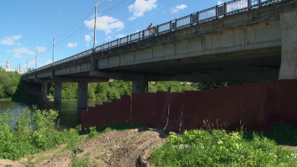 В Орле определятся с новым подрядчиком для ремонта моста Дружбы к 9 октября