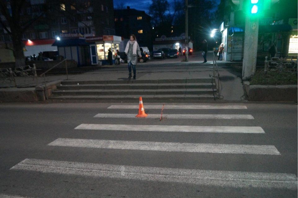В Орле на пешеходном переходе машина сбила 77-летнюю пенсионерку