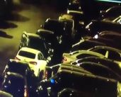 В Болховском микрорайоне попал на видео момент поджога авто
