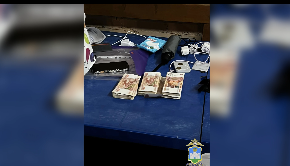 В Орле задержали пособницу мошенников, пытавшуюся похитить миллион у пенсионерки