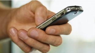 Житель Малоархангельского района украл телефон у своего родственника