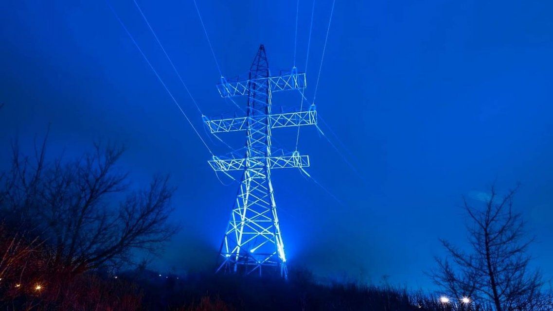 В Орле подсветили опоры ЛЭП на Кромском шоссе