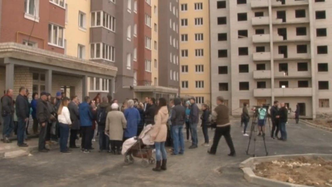 Орловский застройщик обманул не только дольщиков, но и своих сотрудников