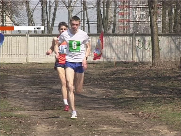 Михаил Стрелков стал победителем первенства России среди юниоров по кроссу