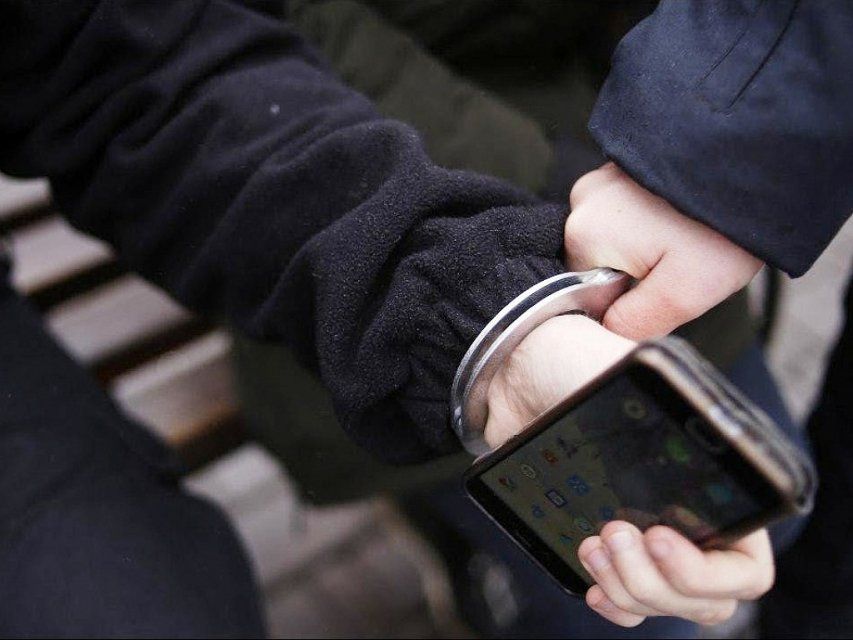 В Орле подростка будут судить за грабеж