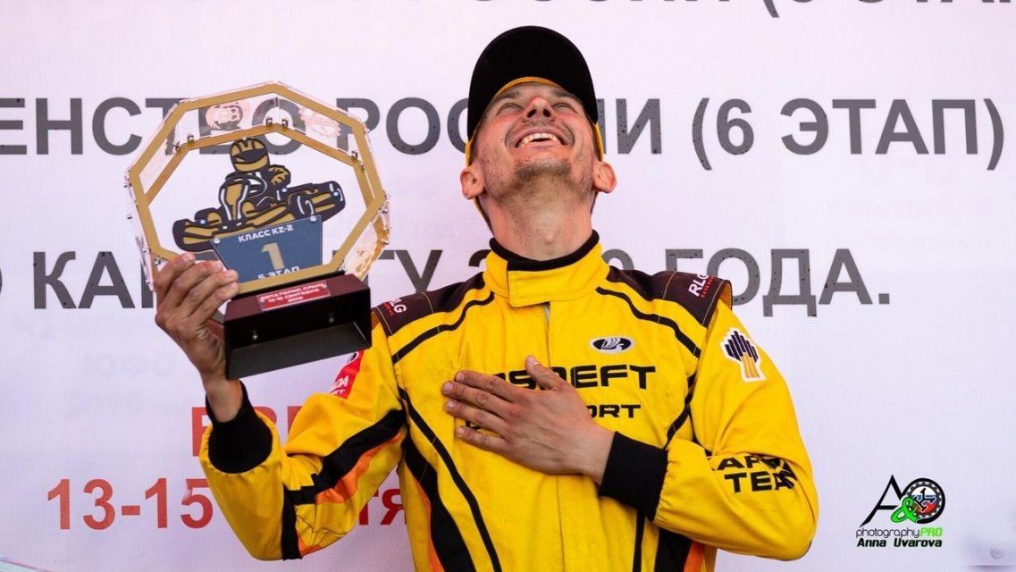 Сегодня «Игрушку желаний» создаст известный гонщик Леонид Панфилов