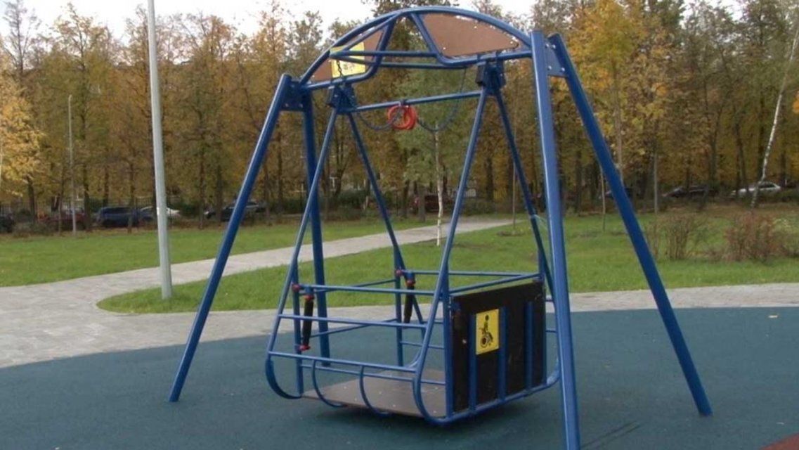 На Орловщине замглавы района дали условный срок за гибель мальчика на качелях