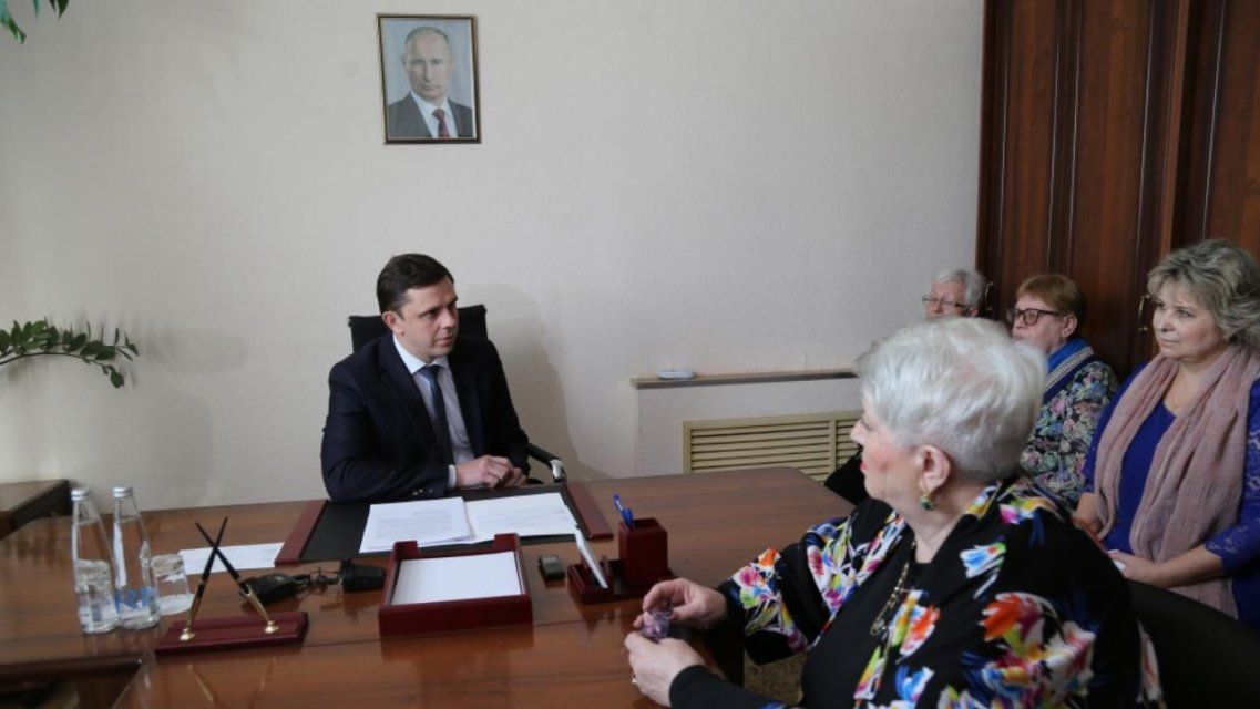 В ближайшее время орловчане не смогут встретиться с губернатором