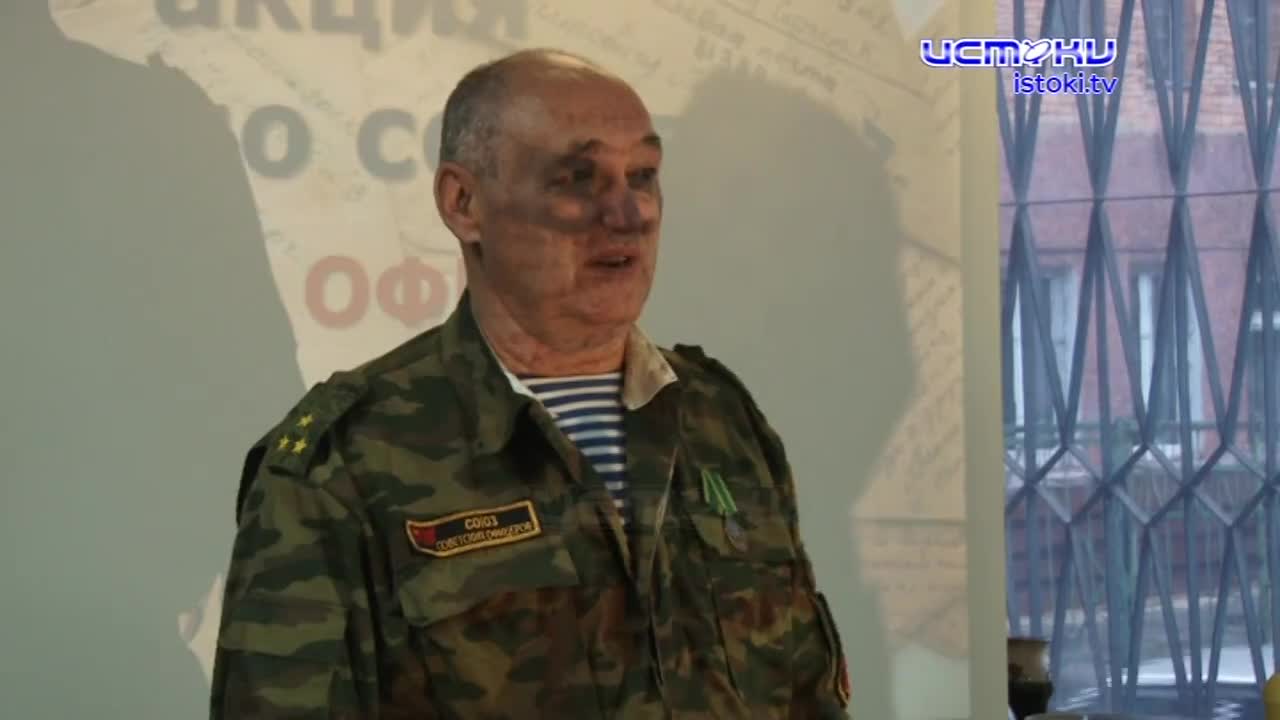 Учащиеся школ пишут российским военным, которые участвуют в специальной военной операции.