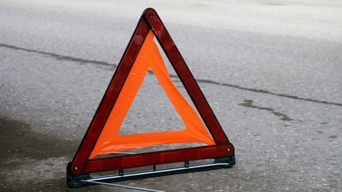 На Орловщине мотоциклист сбил женщину и скрылся с места ДТП