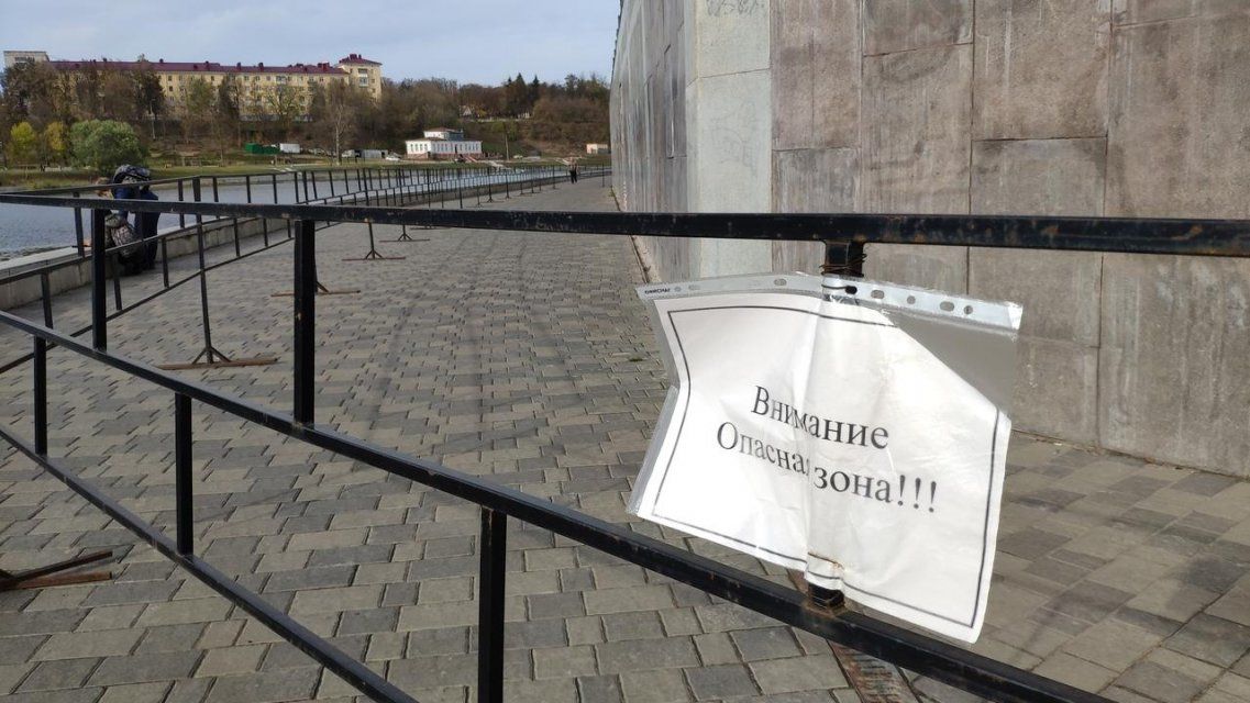 В Орле разваливается «юбилейная» набережная