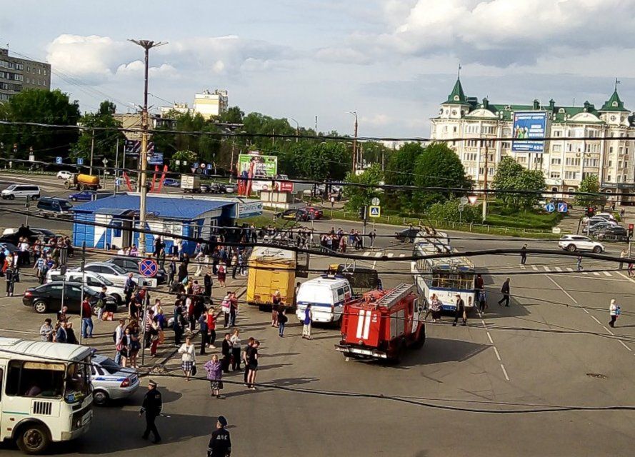 В Орле эвакуировали людей из торговых центров и здания автовокзала