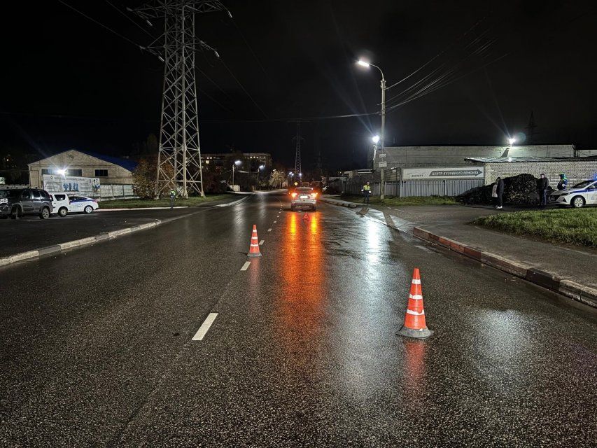 В Орле иномарка сбила стоявшего на дороге мужчину