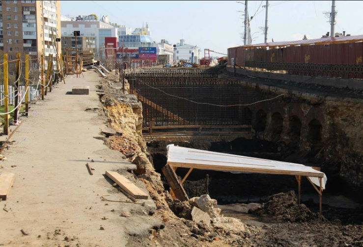 Завтра станет известно обретет ли Красный мост нового подрядчика