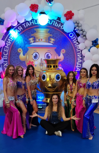 Воспитанницы студии профессионального сценического арабского танца "Serafima" вернулись из Москвы с россыпью наград