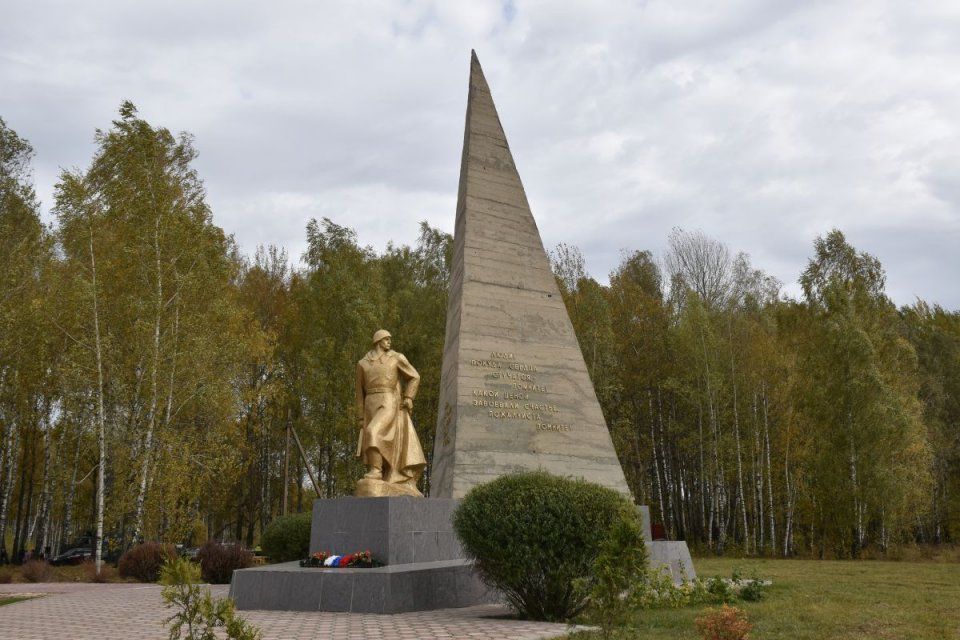 Орловские поисковики нашли останки 76 советских воинов