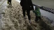 После жалоб сити-менеджеру орловчане продолжают ходить по колено в снегу