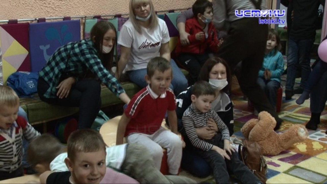 «Распрекрасные дети»: в орловском беби-театре показали спектакль для особых ребятишек