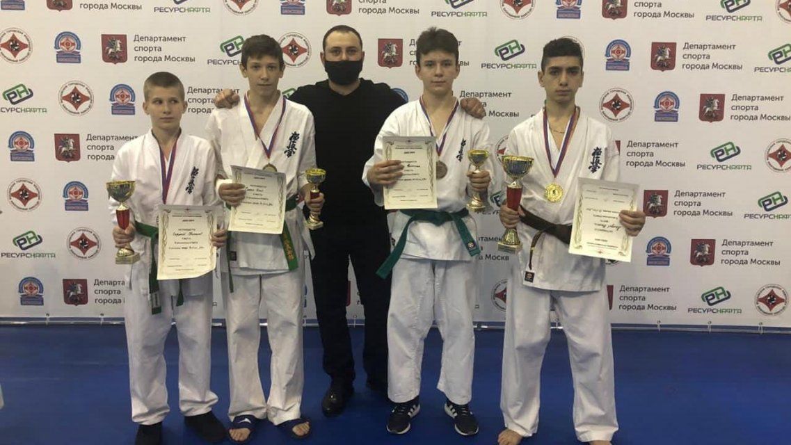 Орловские каратисты привезли девять медалей с «Большого противостояния»