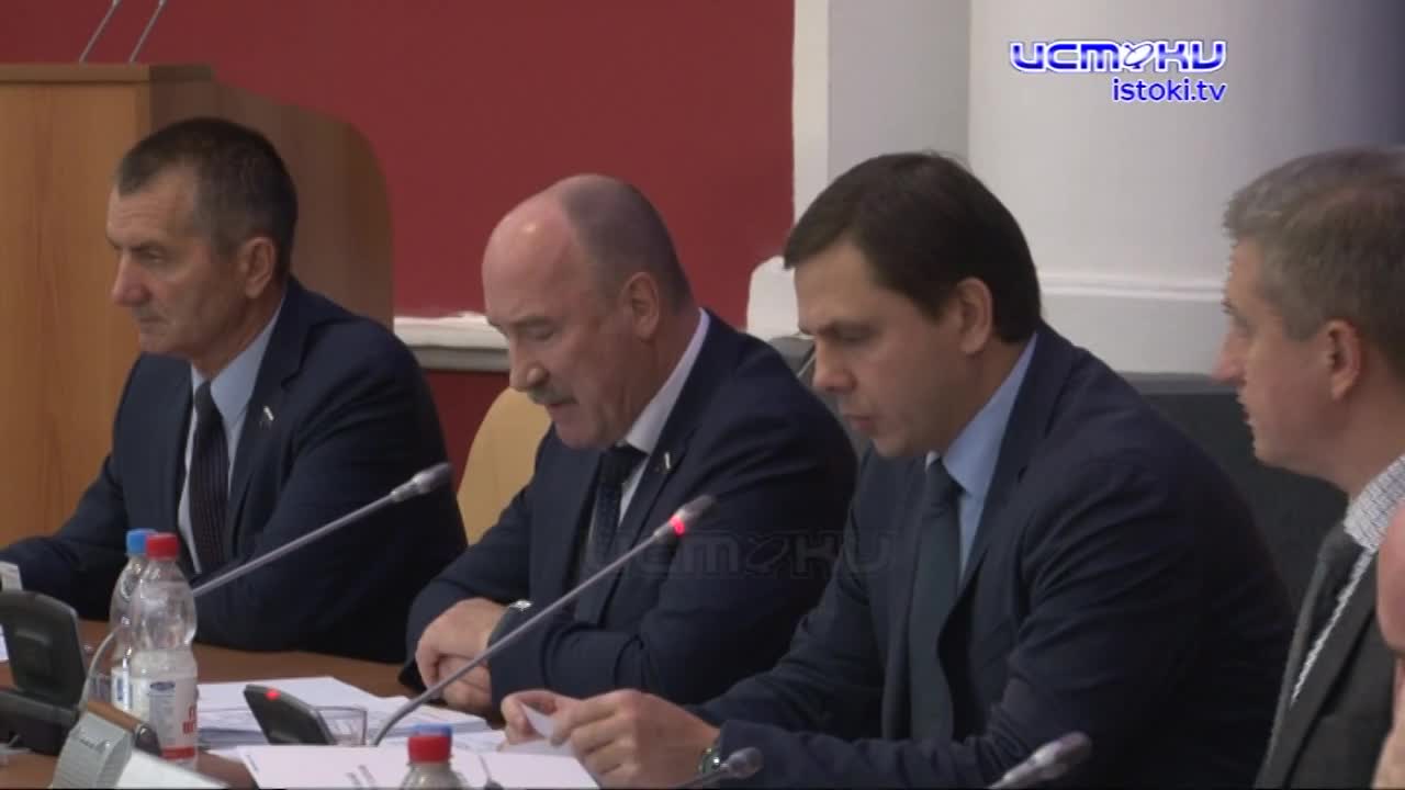 Были словесные перепалки, но был и конструктив. Что обсуждали и что принимали областные депутаты на недавней сессии?