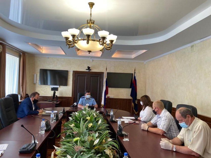 Предприниматели с ярмарки на пл. Жукова пожаловались прокурору на новое место торговли - территорию рынка "Орловская Нива"