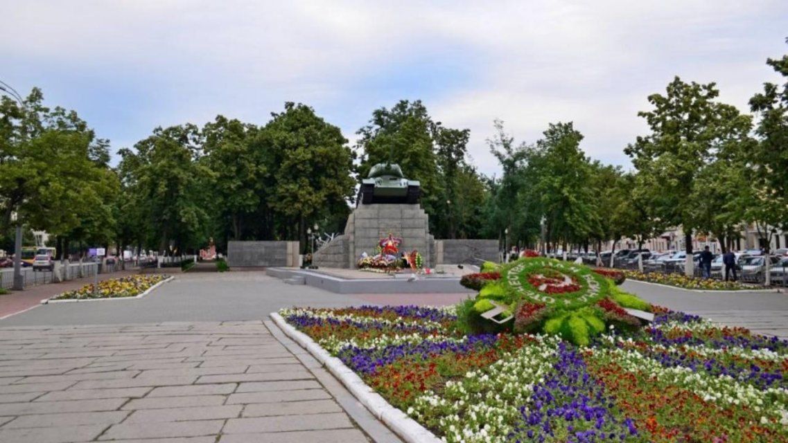 Орловчанин выпивал в сквере Танкистов и нарвался на уголовное дело