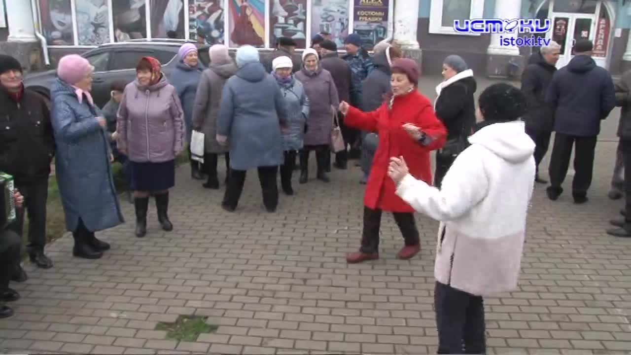 Играй гармонь, но где нибудь еще! В центре Орла у любителей гармони хотят забрать их традиционное место встреч