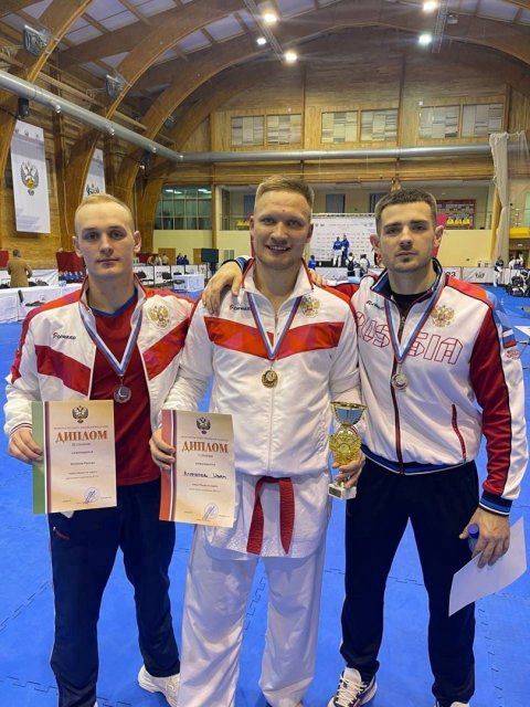 Воспитанники школы “Орёл-карат” успешно выступили на Кубке России по каратэ
