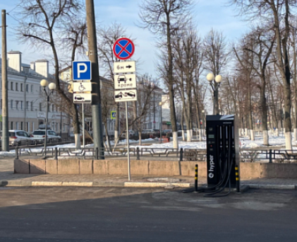 Эпопея со снятым ограждением в Сквере Танкистов продолжается