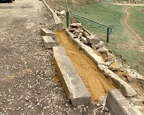 Межквартальные проезды должны были отремонтировать еще 10 дней назад 