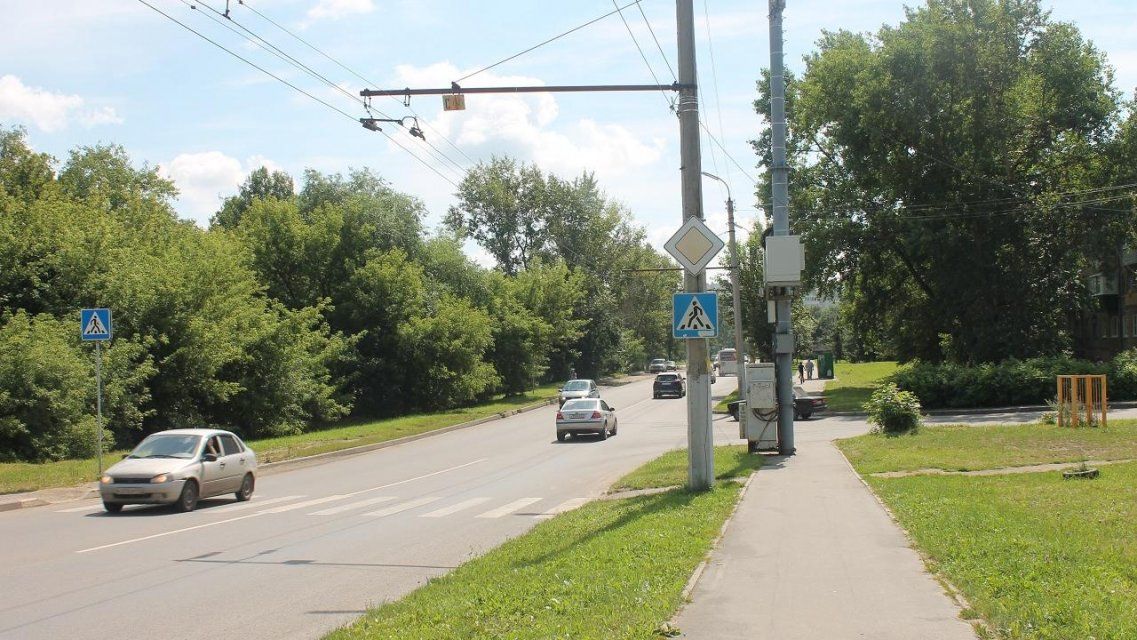 Орловчанам не хватает остановки и тротуара на ул. Рощинской