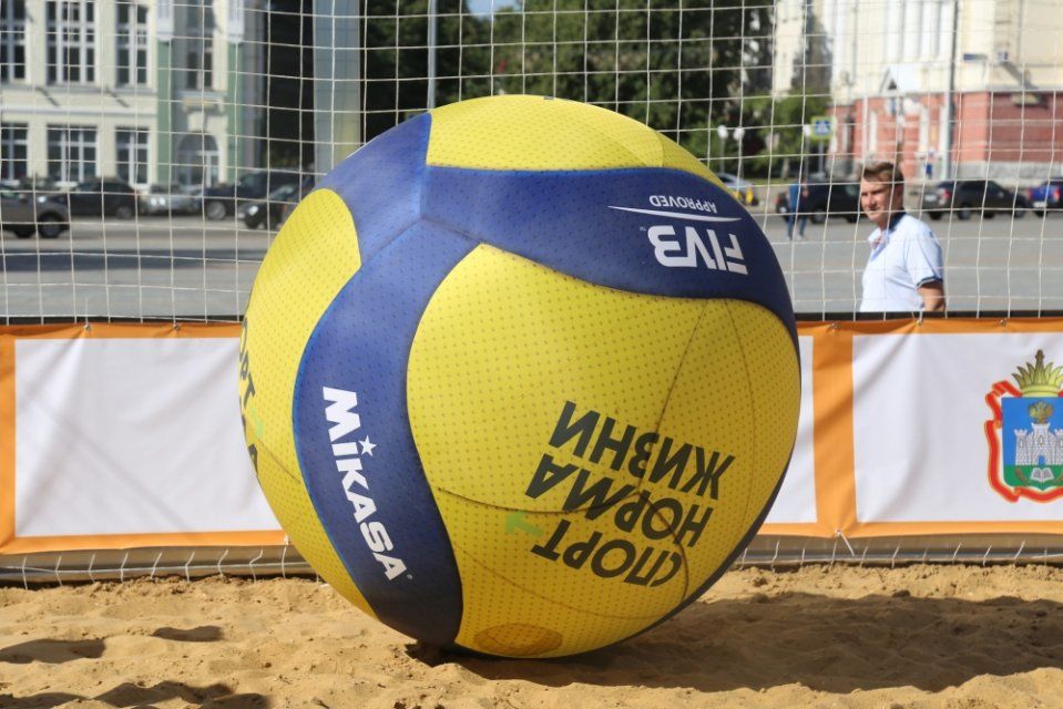 Клычков официально открыл Чемпионат России по пляжному волейболу 