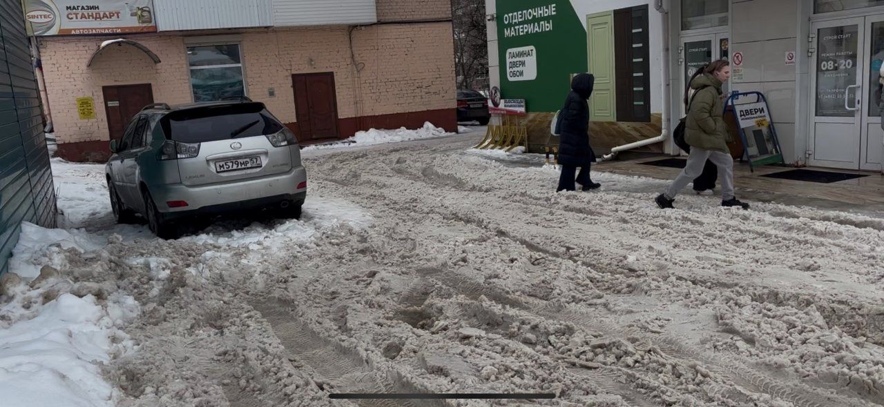 Уборка дворов от снега в Орле под контролем. Это мнение мэрии