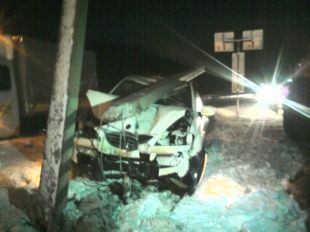 Во Мценском районе «Ssang Yong» врезался в опору освещения