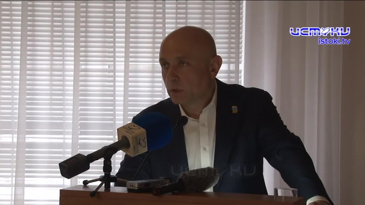 Город в упадке, а в отчете все в порядке!