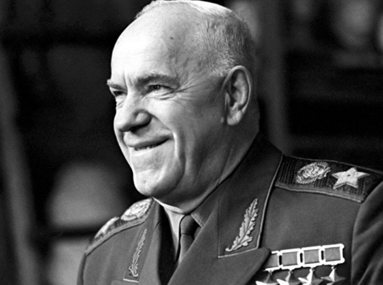 Мэрия Орла собралась покупать бюст маршала Жукова