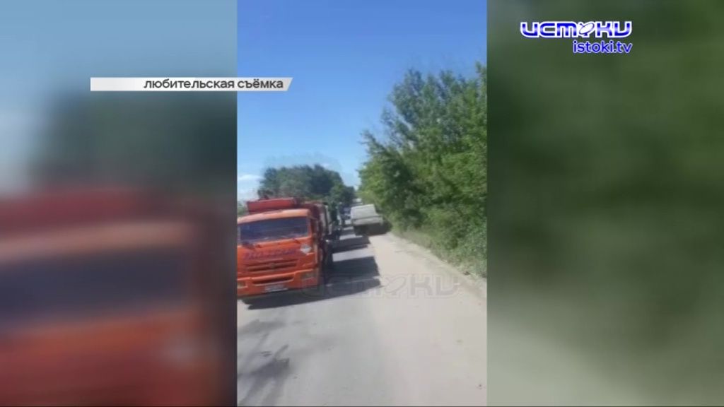 Видео: в Орле снова собираются очереди из мусоровозов