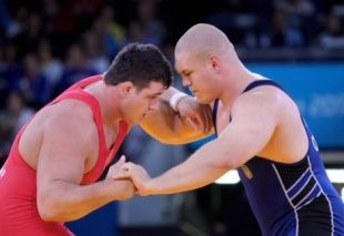 В Орле прошли соревнования по греко-римской борьбе