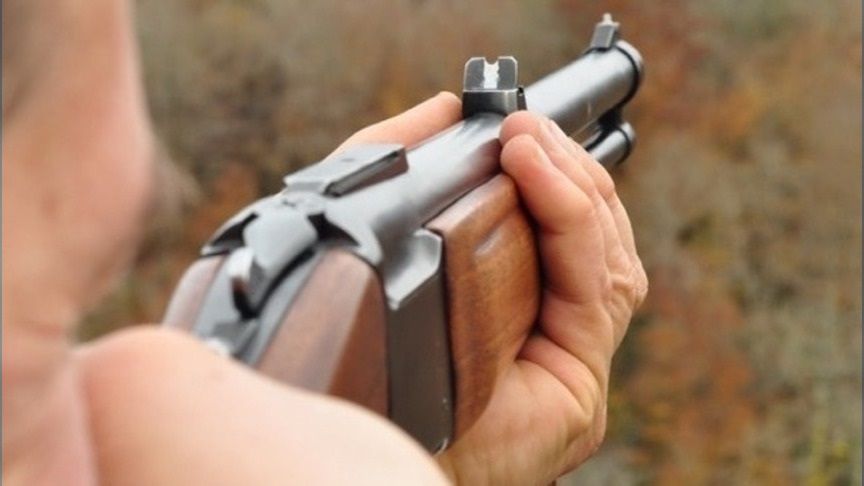 Во Мценском районе пенсионер застрелил из ружья супругу и свел счеты с жизнью