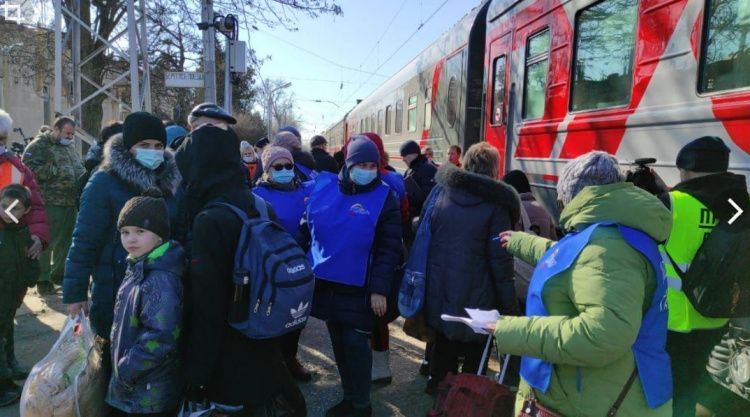 Первый поезд с беженцами из Донбасса прибудет в Орел сегодня - власти