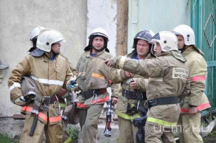 На праздниках при пожаре орловские огнеборцы спасли человека