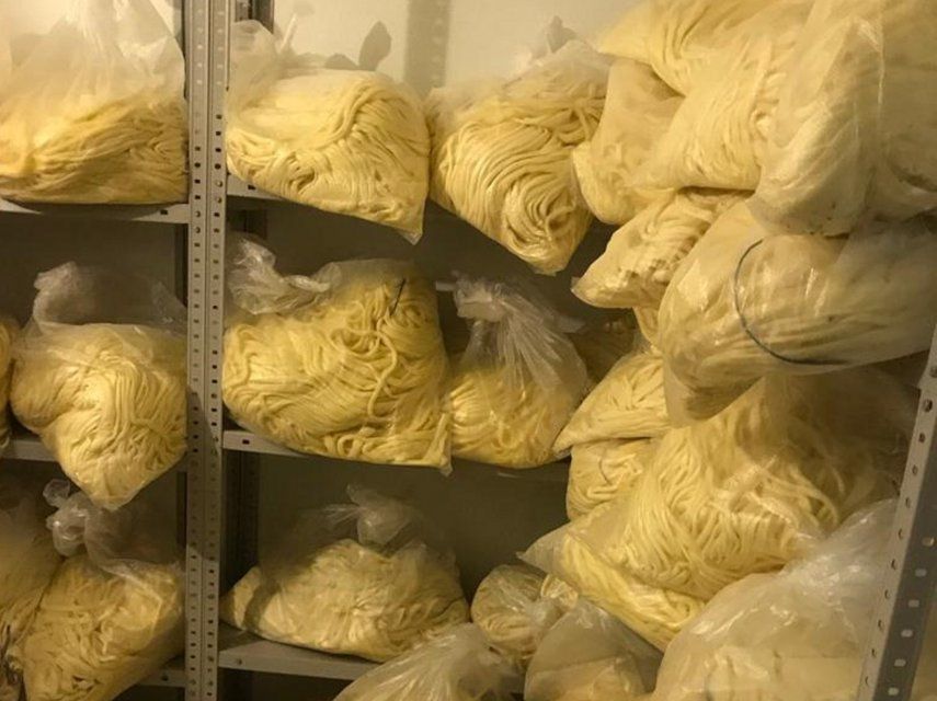 На предприятии в Орловской области нашли сыр и масло из будущего