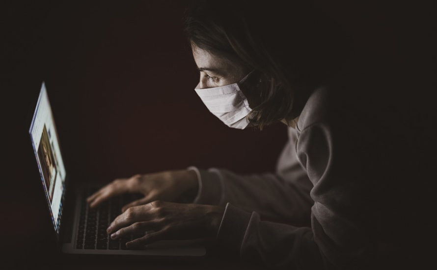 В Орле учреждения культуры и образования перешли на удаленный режим работы