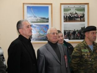 Орловчане могут увидеть фотоработы сотрудников ОВД