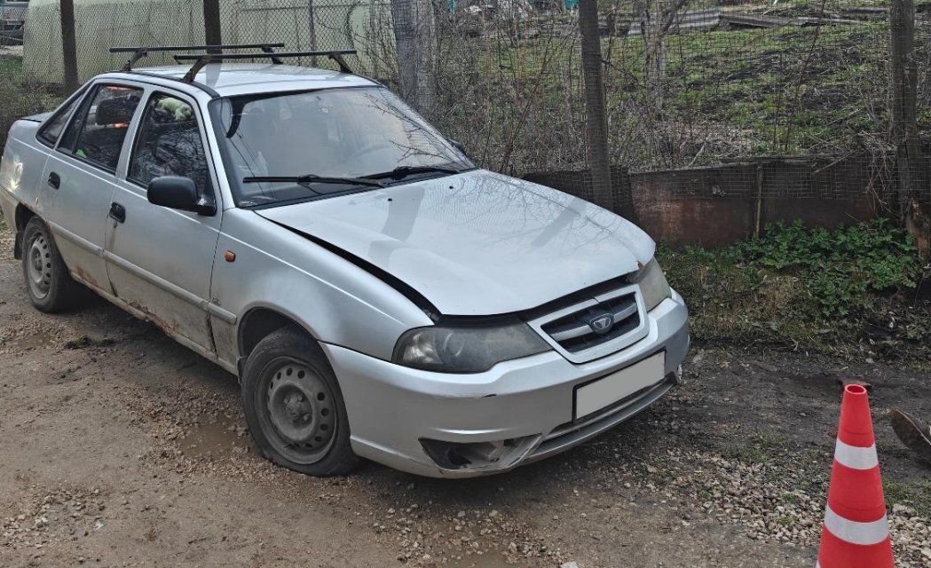 Трагедия в Киреевке: самопроизвольный откат автомобиля привёл к гибели владельца