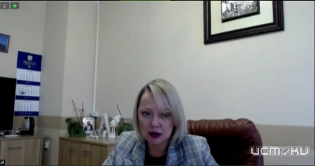 Сухой язык цифр и никаких реальных историй. Онлайн-общение Гаврилиной с журналистами все больше похоже на казенный отчет