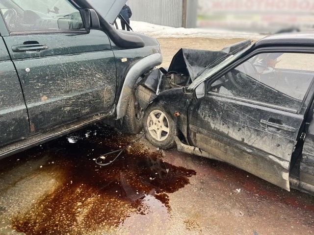 ДТП в Ливенском районе: столкнулись УАЗ «Патриот» и ВАЗ‑2114